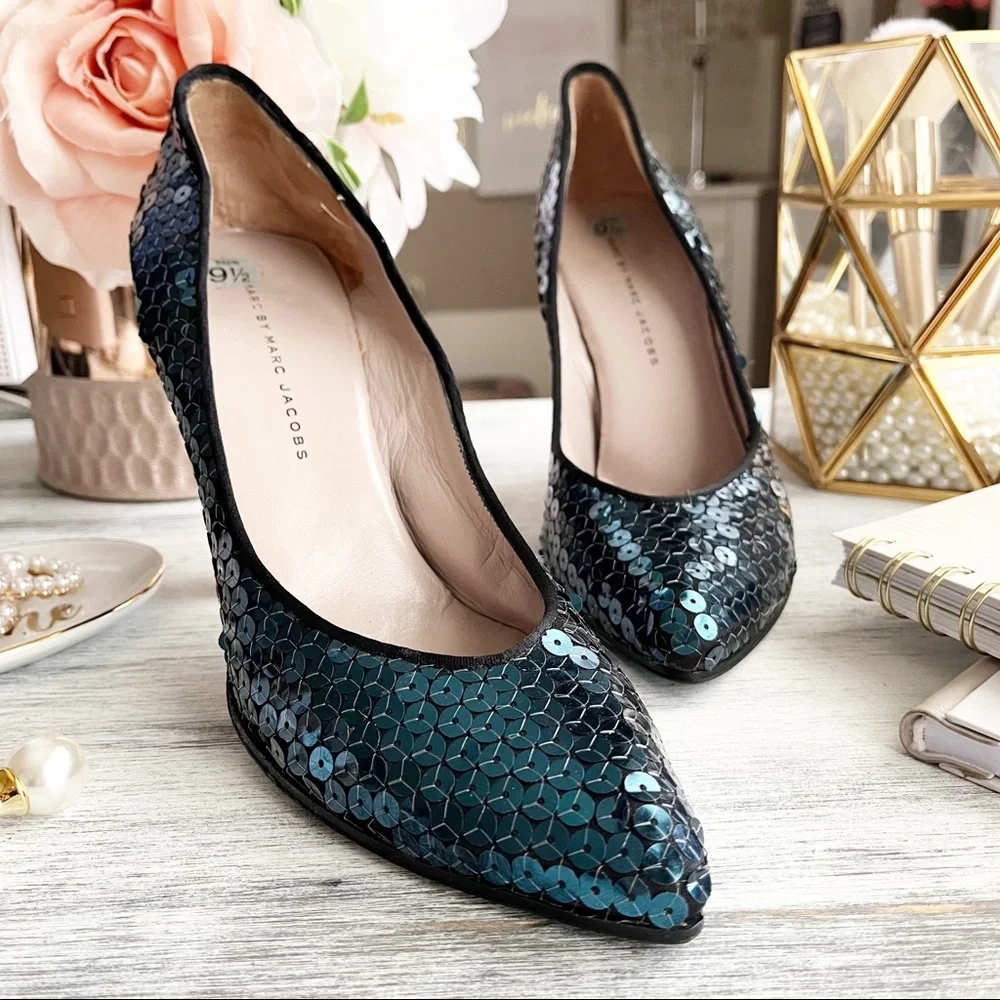 Marc by Marc Jacobs sequin point heels pumps size 39.5